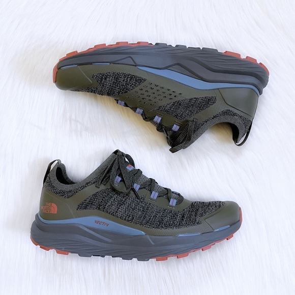 The North Face Men’s VECTIV Escape Trail Sneakers - Picture 6 of 10